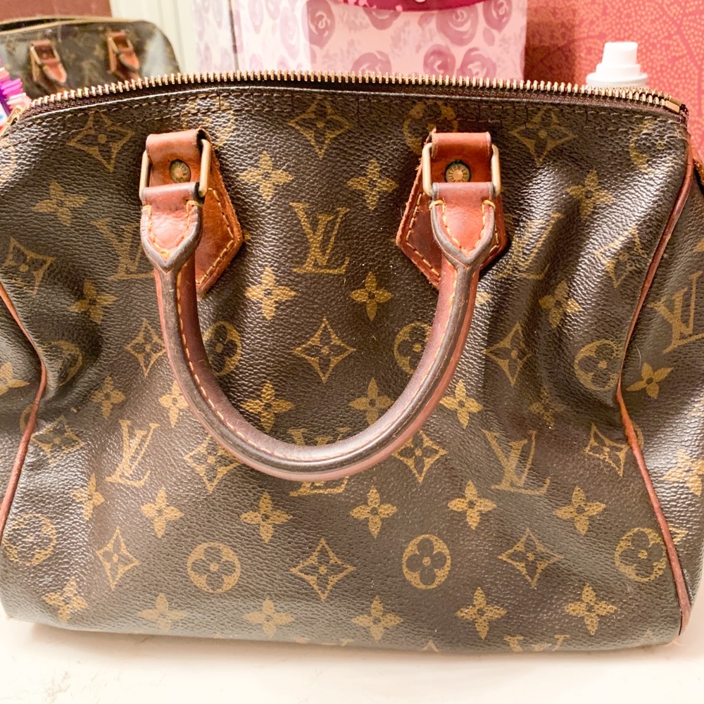 Louis Vuitton Monogram Speedy 25 + Pouchette